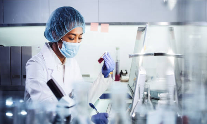 Guide to STEM Scholarships for Women for 2021
